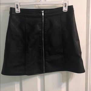 Faux leather mini skirt